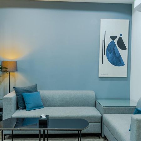 Bedchambers Luxury Apartment Near Golf Course Road Gurgaon Dış mekan fotoğraf