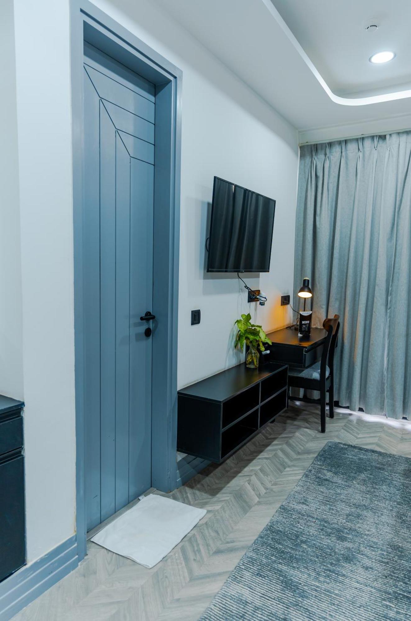 Bedchambers Luxury Apartment Near Golf Course Road Gurgaon Dış mekan fotoğraf