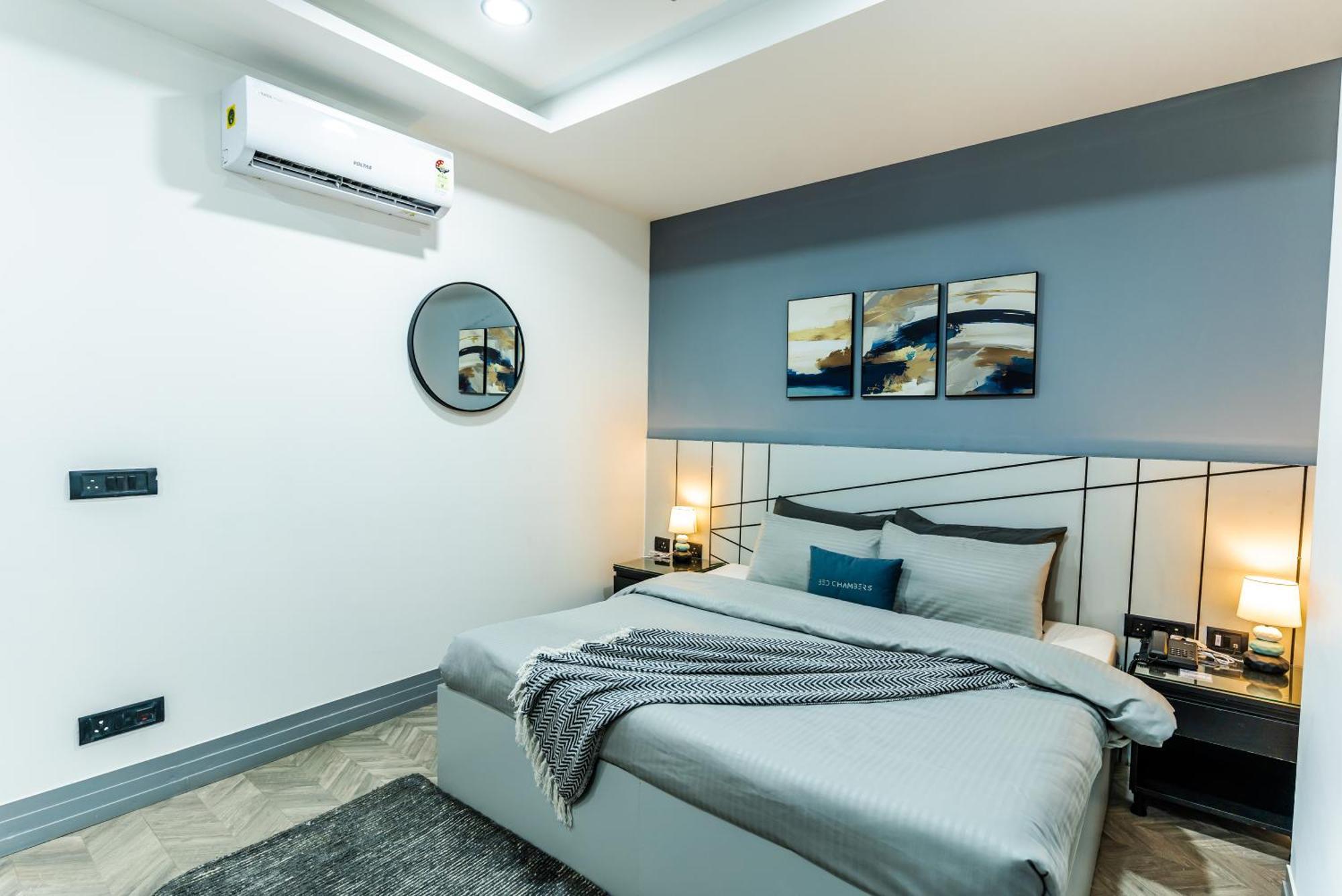 Bedchambers Luxury Apartment Near Golf Course Road Gurgaon Dış mekan fotoğraf