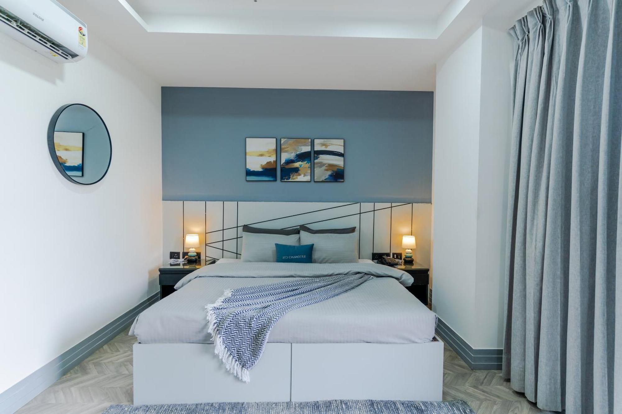 Bedchambers Luxury Apartment Near Golf Course Road Gurgaon Dış mekan fotoğraf